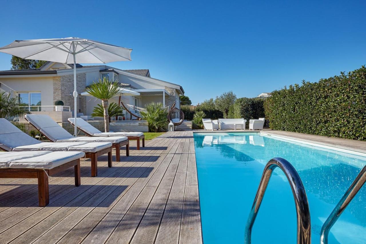 Villa Giame - Heated Pool, Beach At 350M Pozzallo Kültér fotó