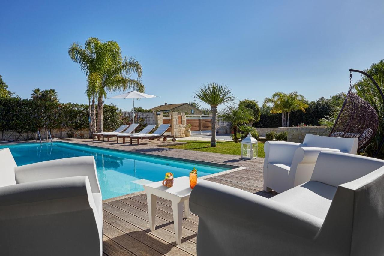 Villa Giame - Heated Pool, Beach At 350M Pozzallo Kültér fotó